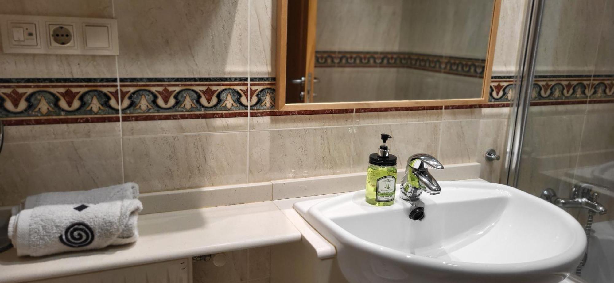 Апартаменты Apartamento En Coruna Con Parking Ла-Корунья Экстерьер фото